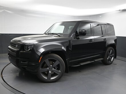 2025 Land Rover Defender 110 V8 SUV