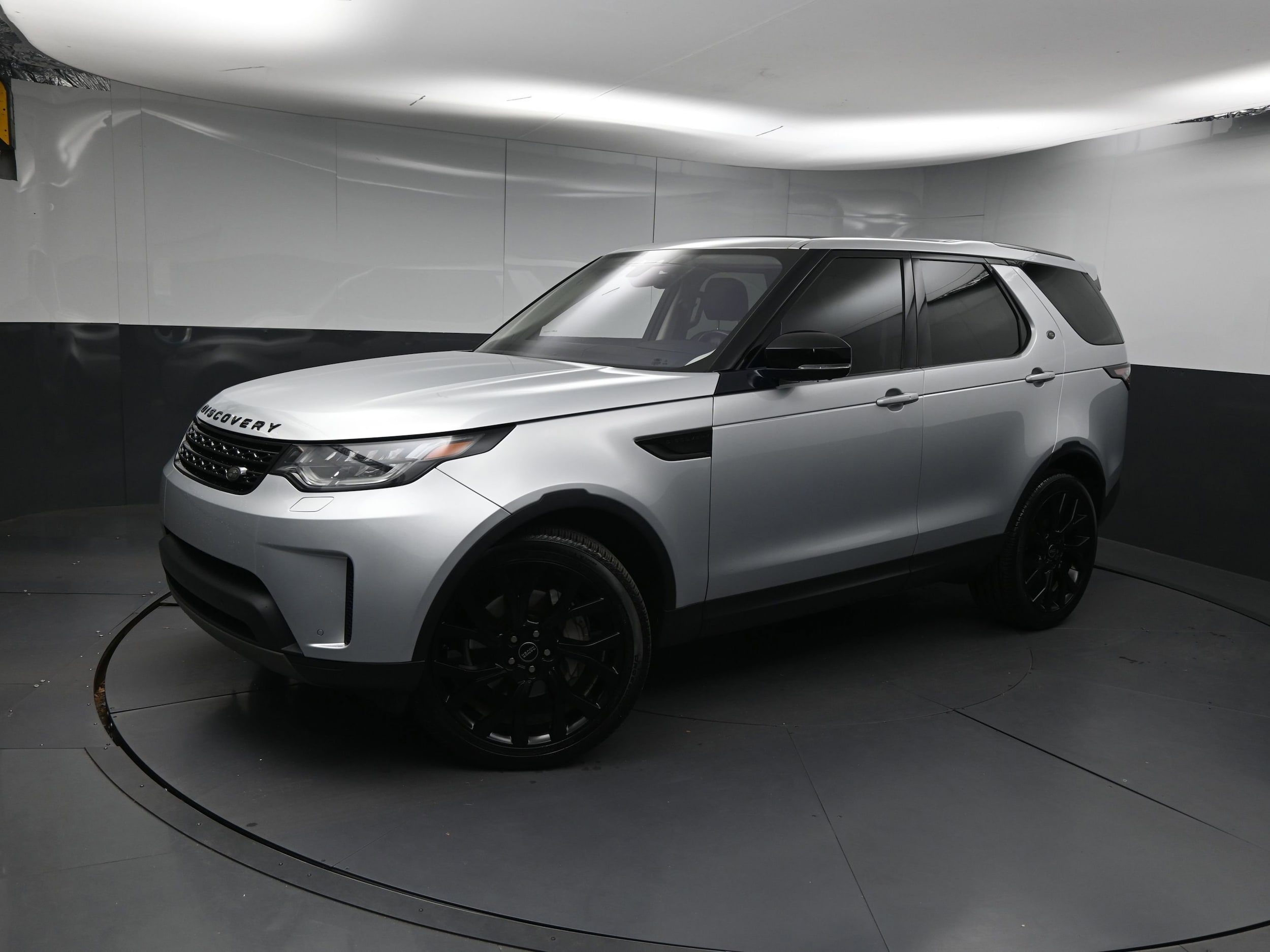 2018 Land Rover Discovery HSE's photo