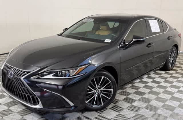 2022 Lexus ES Hybrid