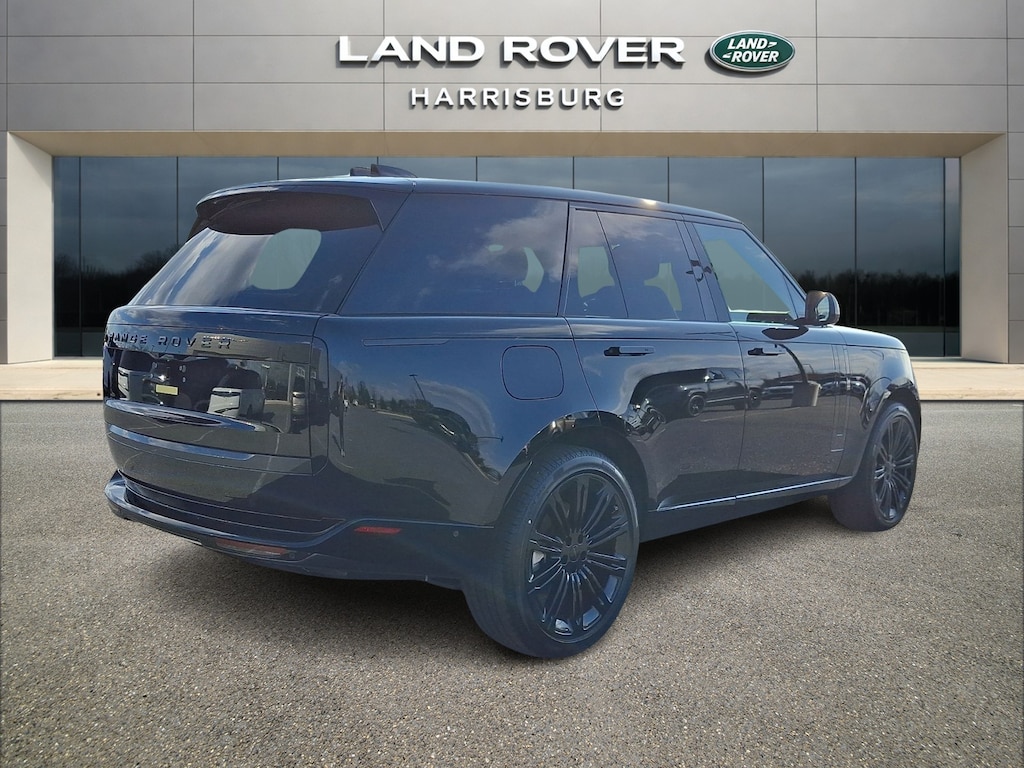 New 2026 Land Rover Range Rover SE SUV