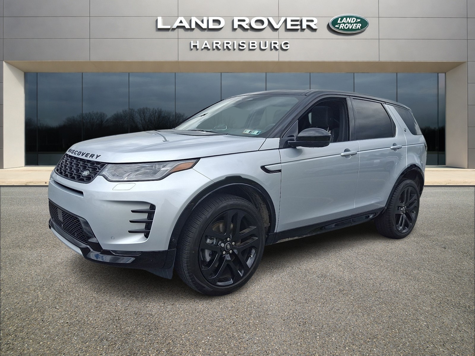 2025 Land Rover Discovery Sport 2.0 Dynamic SE's photo