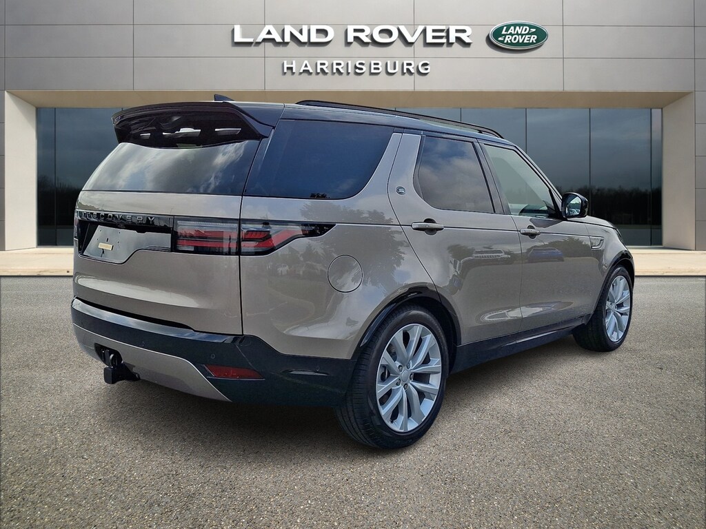 New 2026 Land Rover Discovery Dynamic SE 300PS