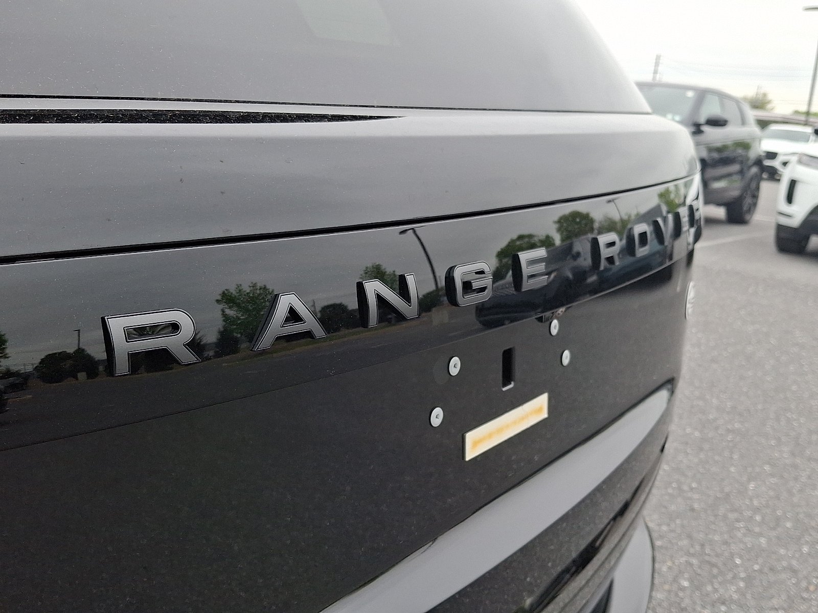 2026 Land Rover Range Rover SV - Photo 21