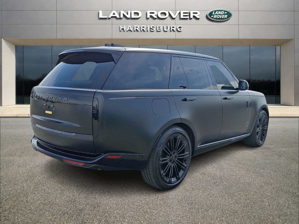 Used 2026 Land Rover Range Rover P530 SE SUV