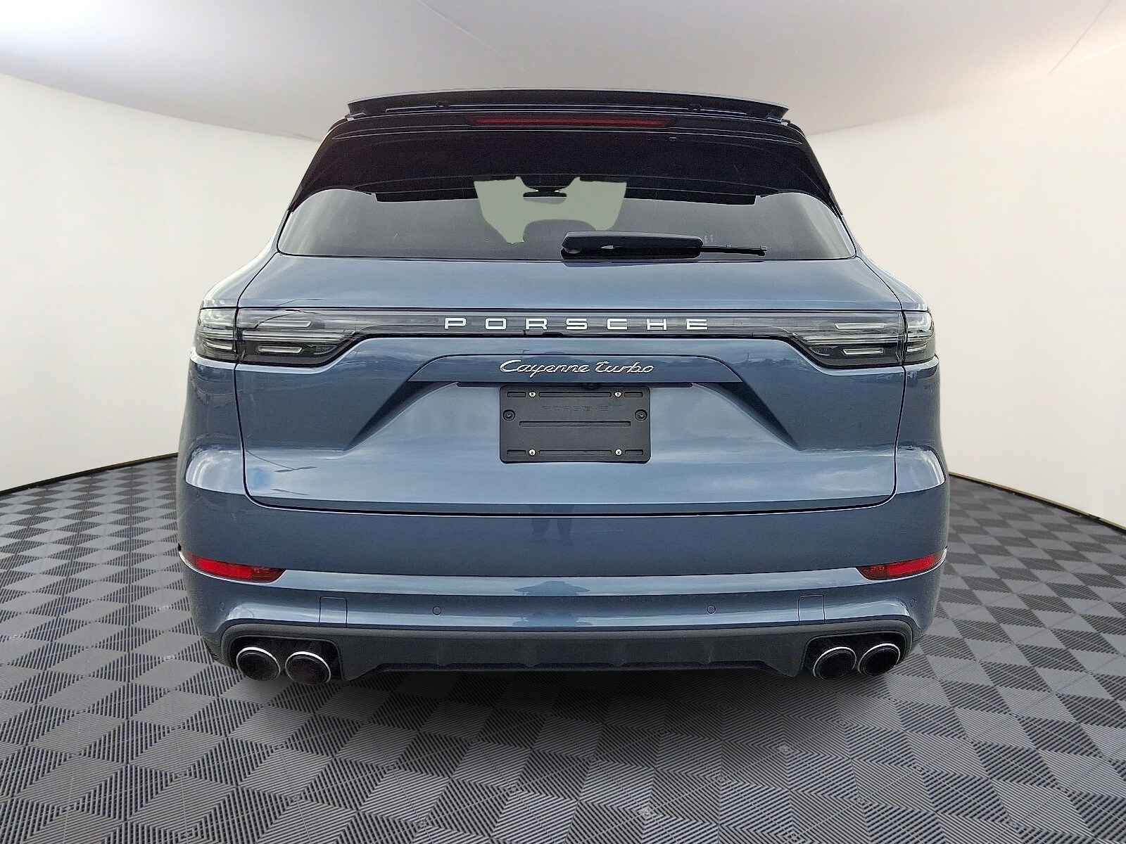 2019 Porsche Cayenne Turbo photo 3