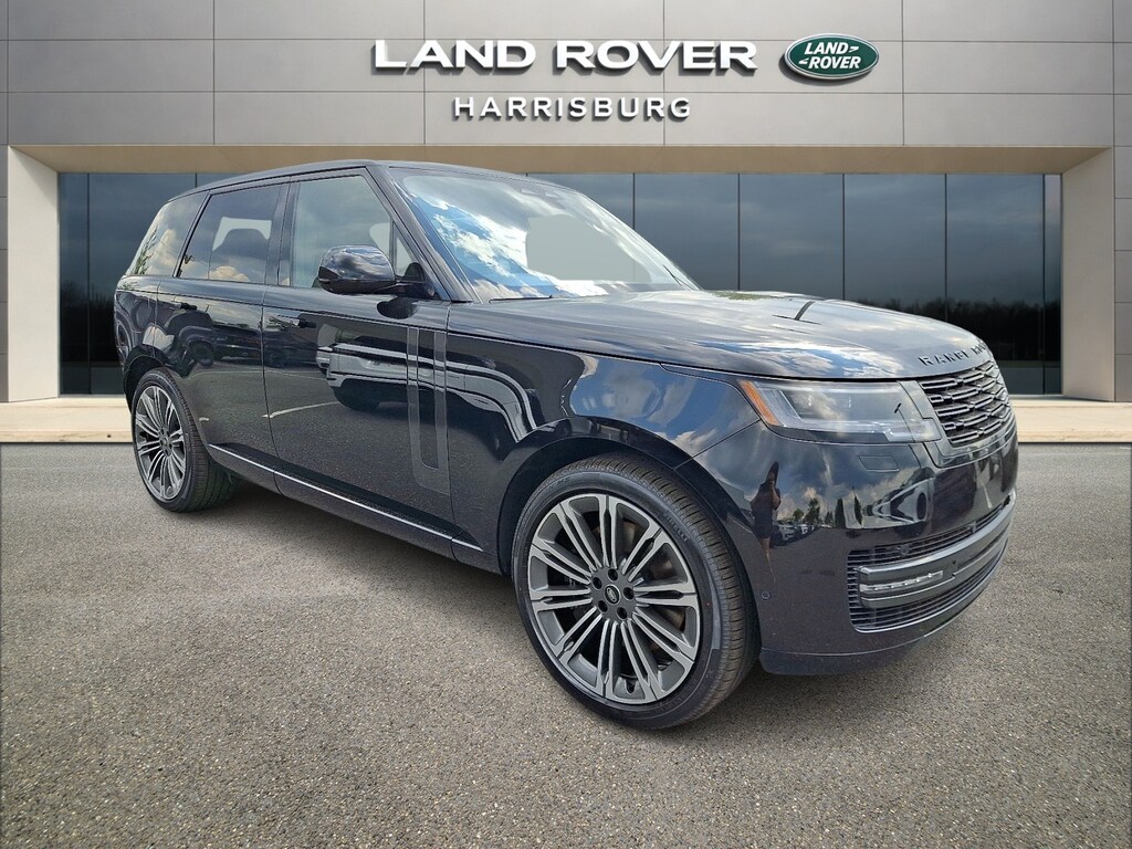 New 2025 Land Rover Range Rover SE SUV