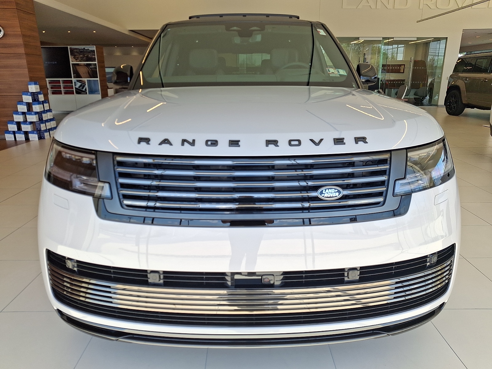 2026 Land Rover Range Rover SV - Photo 6