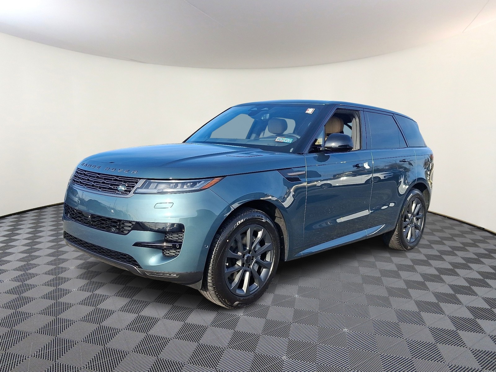 2026 Land Rover Range Rover Sport SE's photo