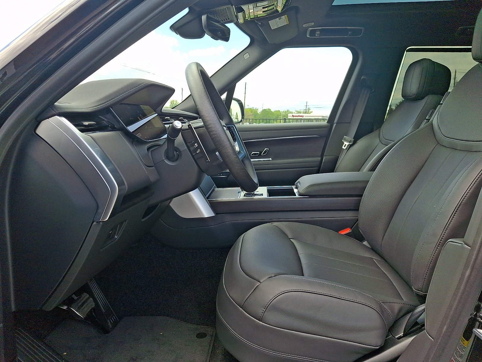 2026 Land Rover Range Rover SE - Photo 11