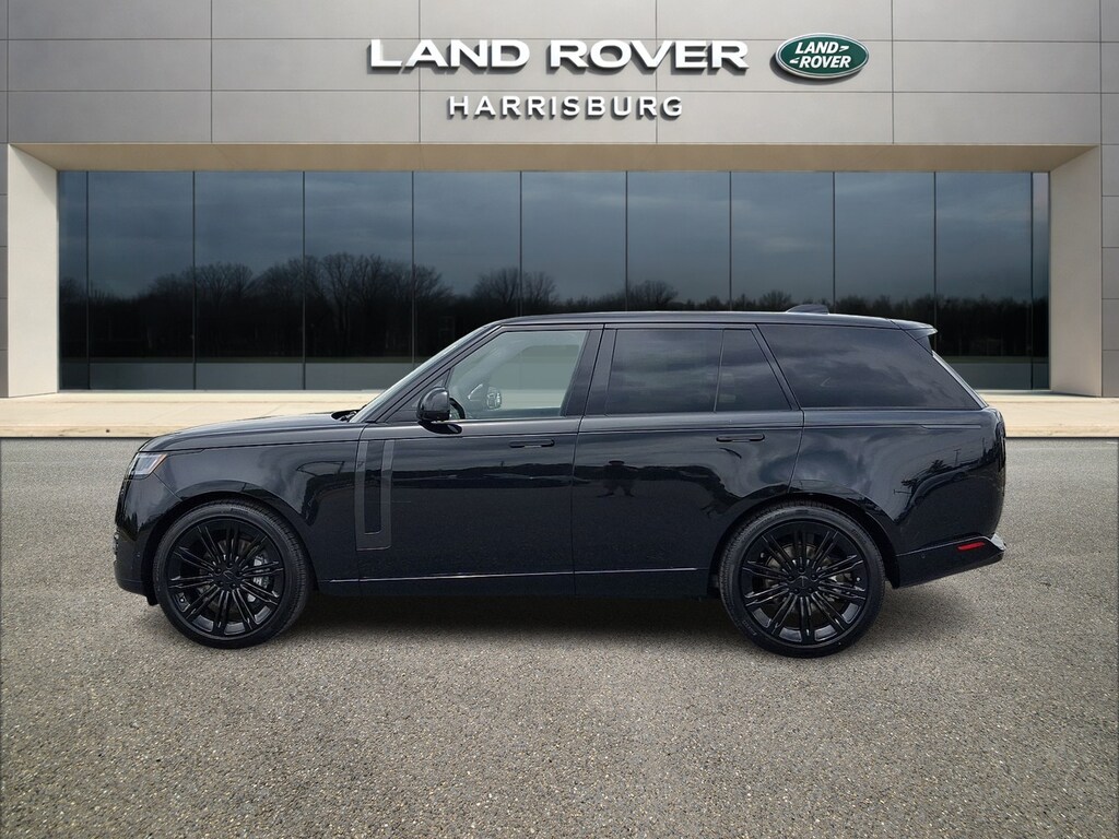 Used 2026 Land Rover Range Rover P400 SE SUV