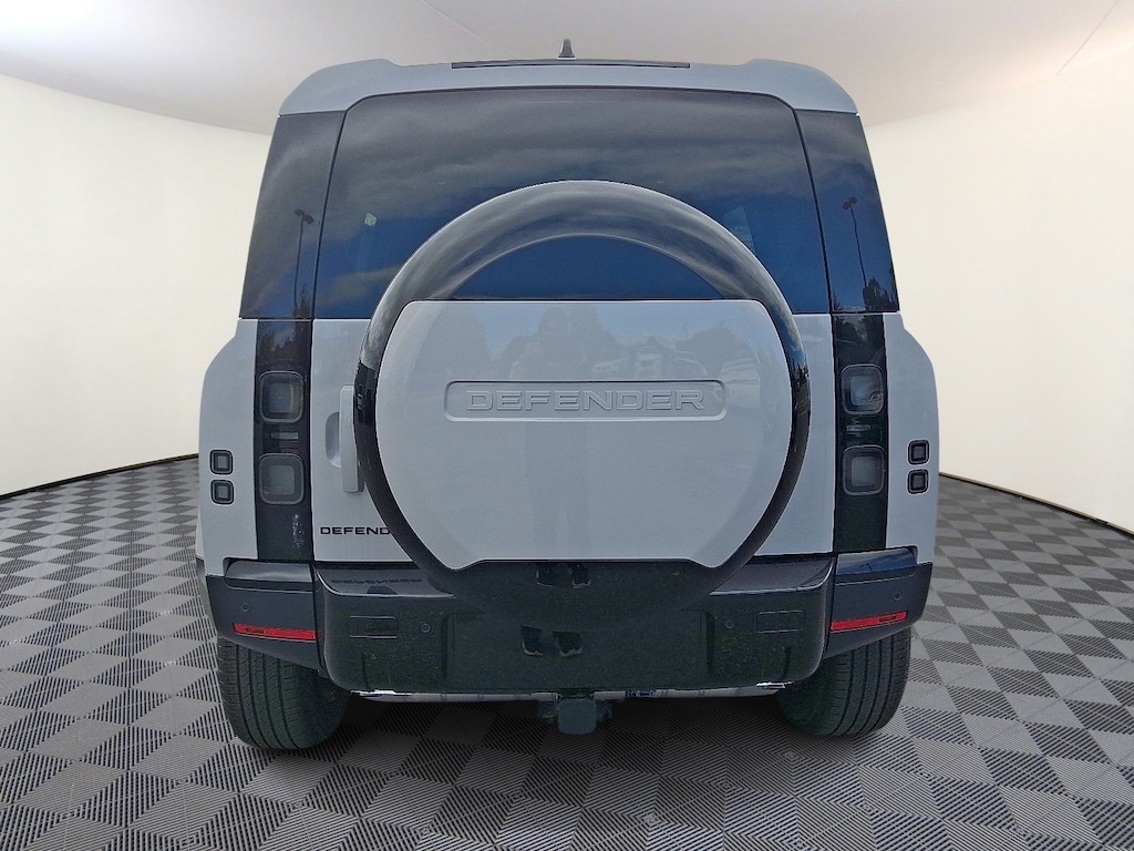 New 2026 Land Rover Defender 110 S 300PS SUV