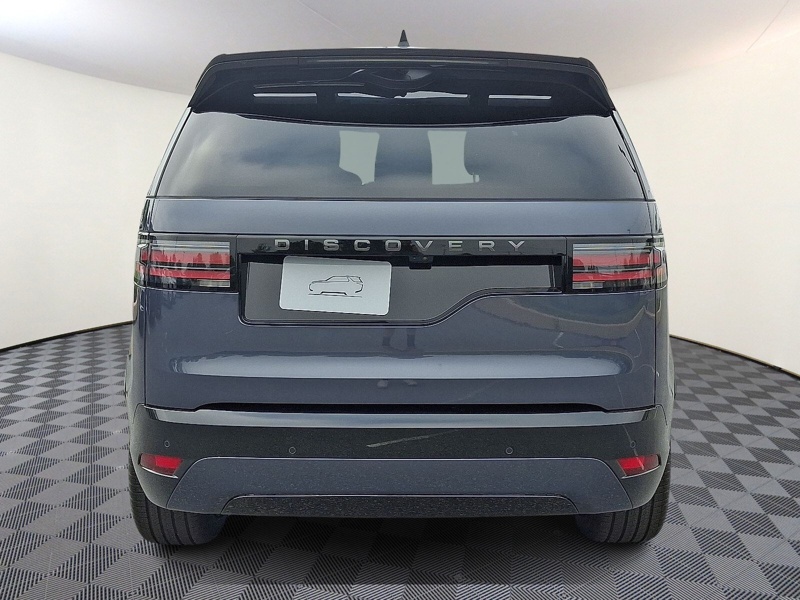 2025 Land Rover Discovery SE photo 3