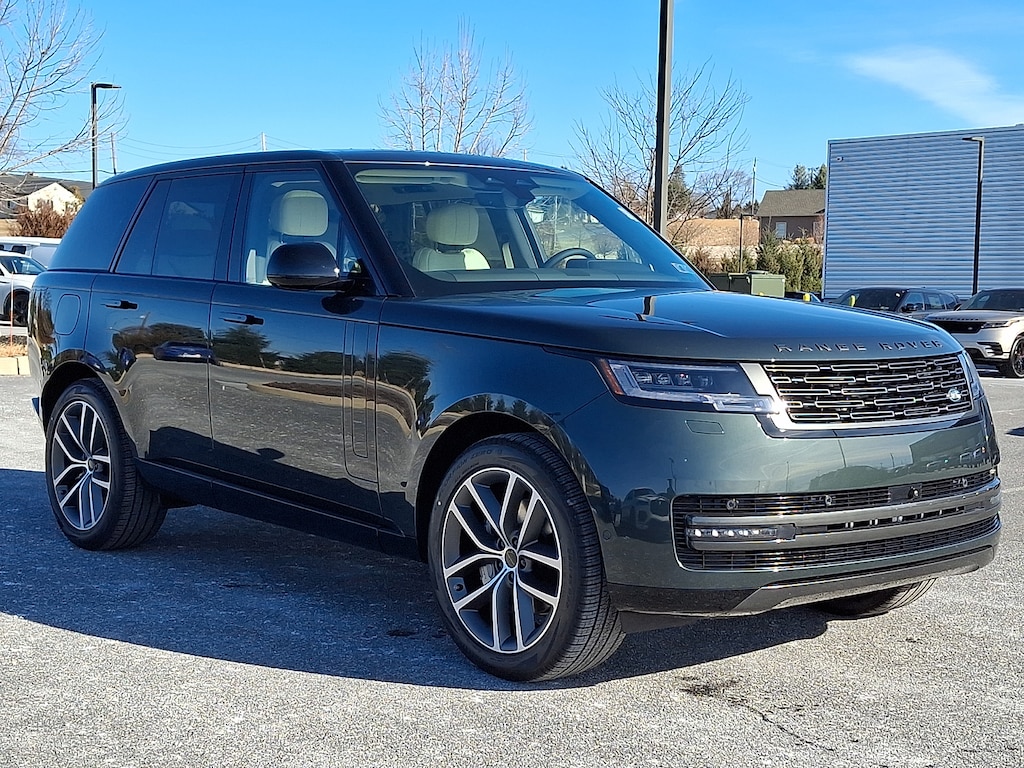 New 2026 Land Rover Range Rover SE SUV