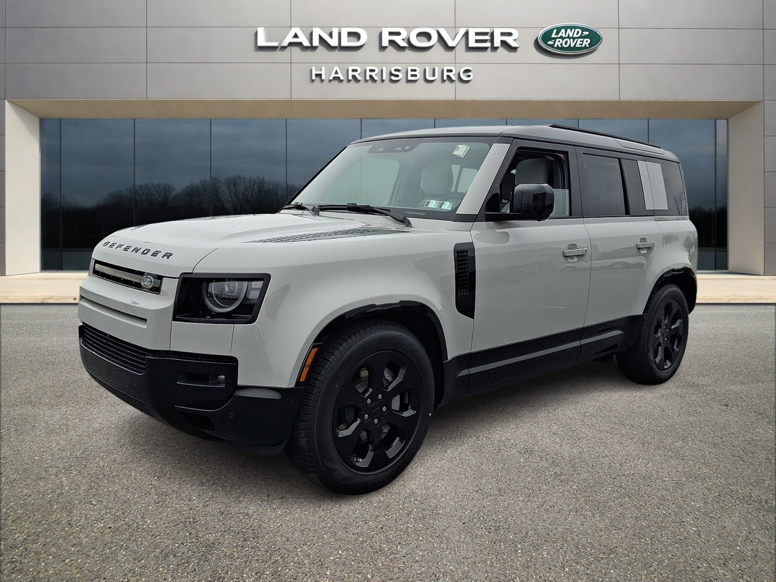2026 Land Rover Defender 110 X-Dynamic SE P400's photo