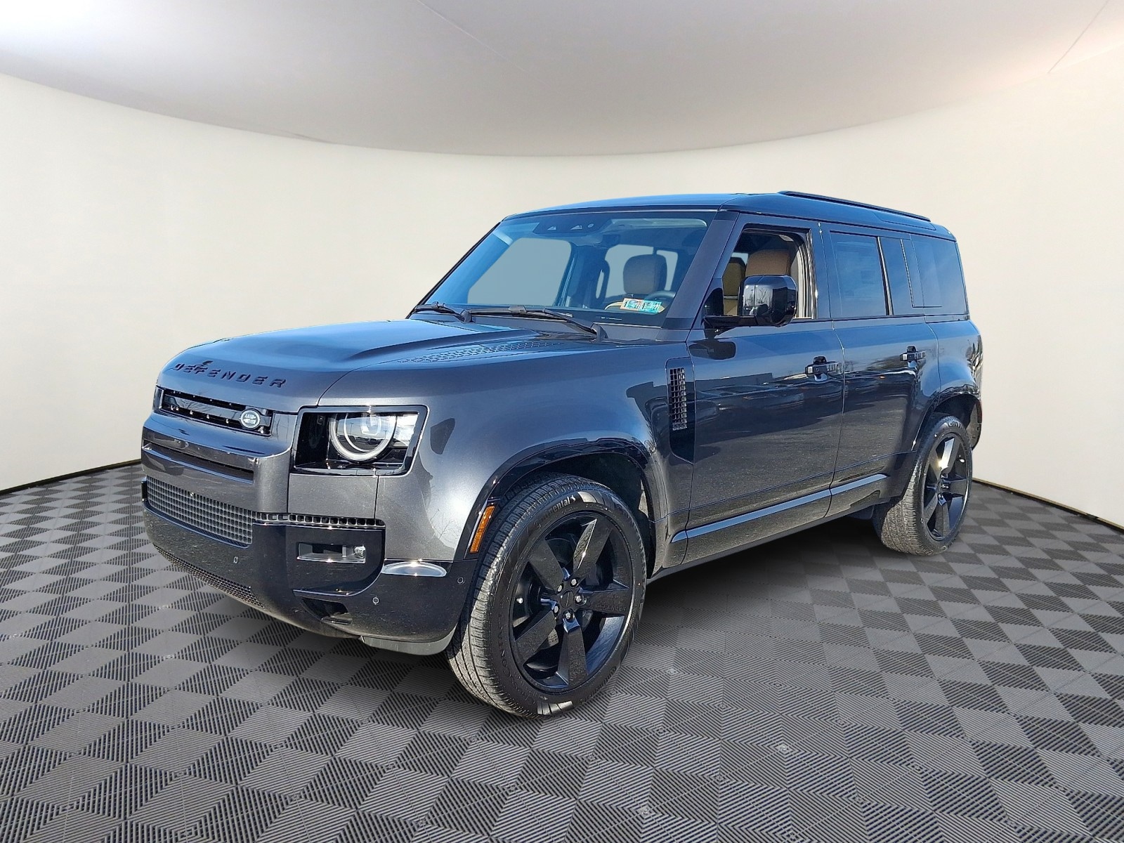 2026 Land Rover Defender X-Dynamic SE's photo