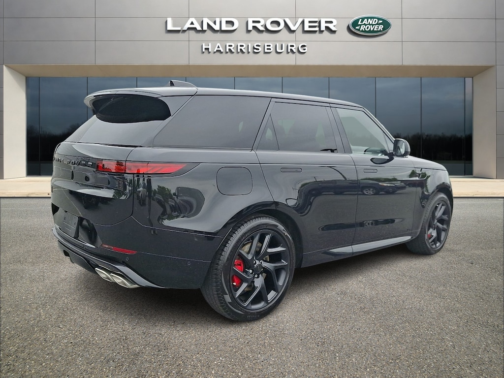 New 2026 Land Rover Range Rover Sport Dynamic SE SUV