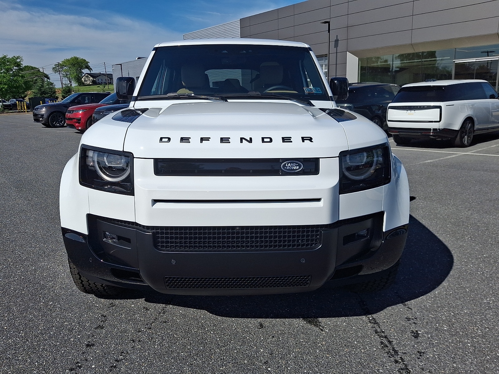 2026 Land Rover Defender X-Dynamic SE - Photo 6