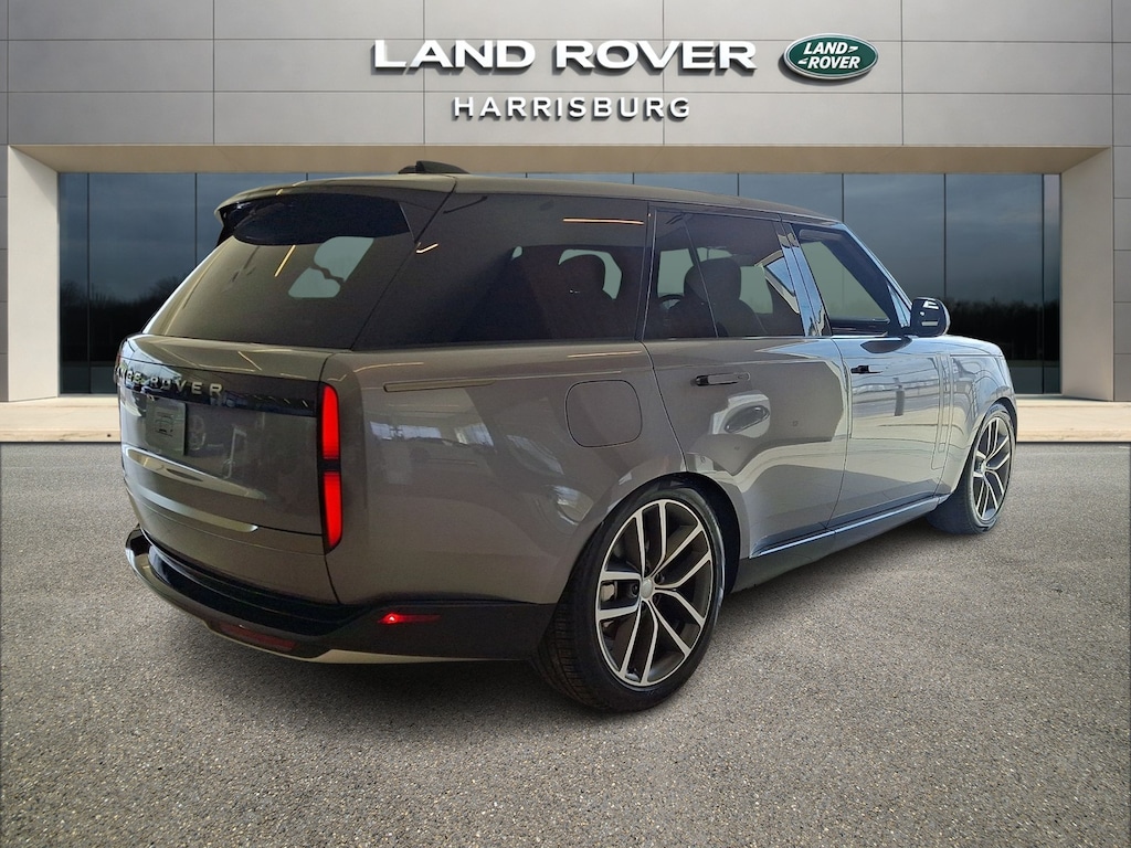 New 2025 Land Rover Range Rover SE Phev SUV