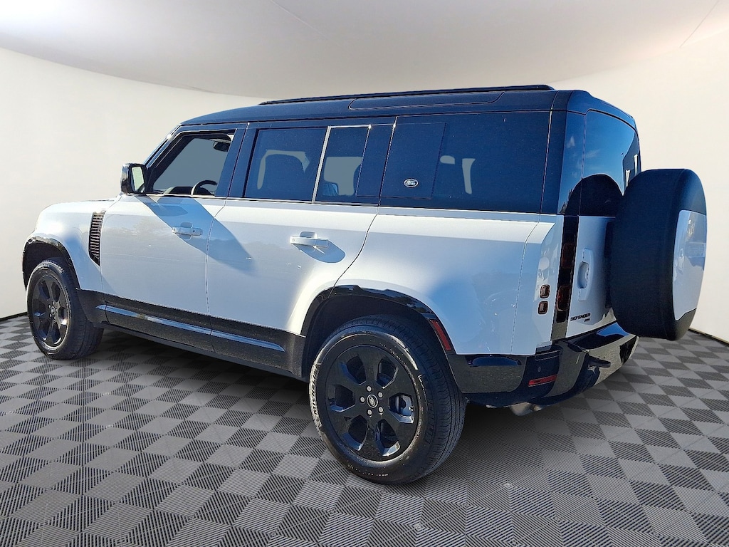Used 2023 Land Rover Defender 110 X-Dynamic SE SUV