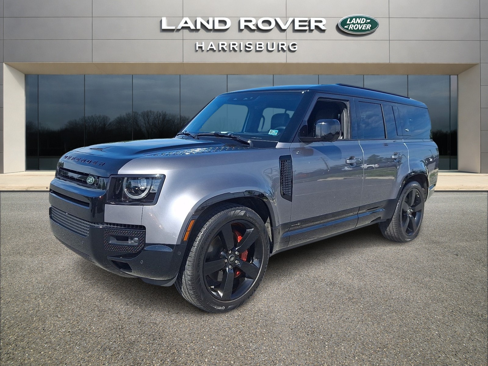 2023 Land Rover Defender X's photo