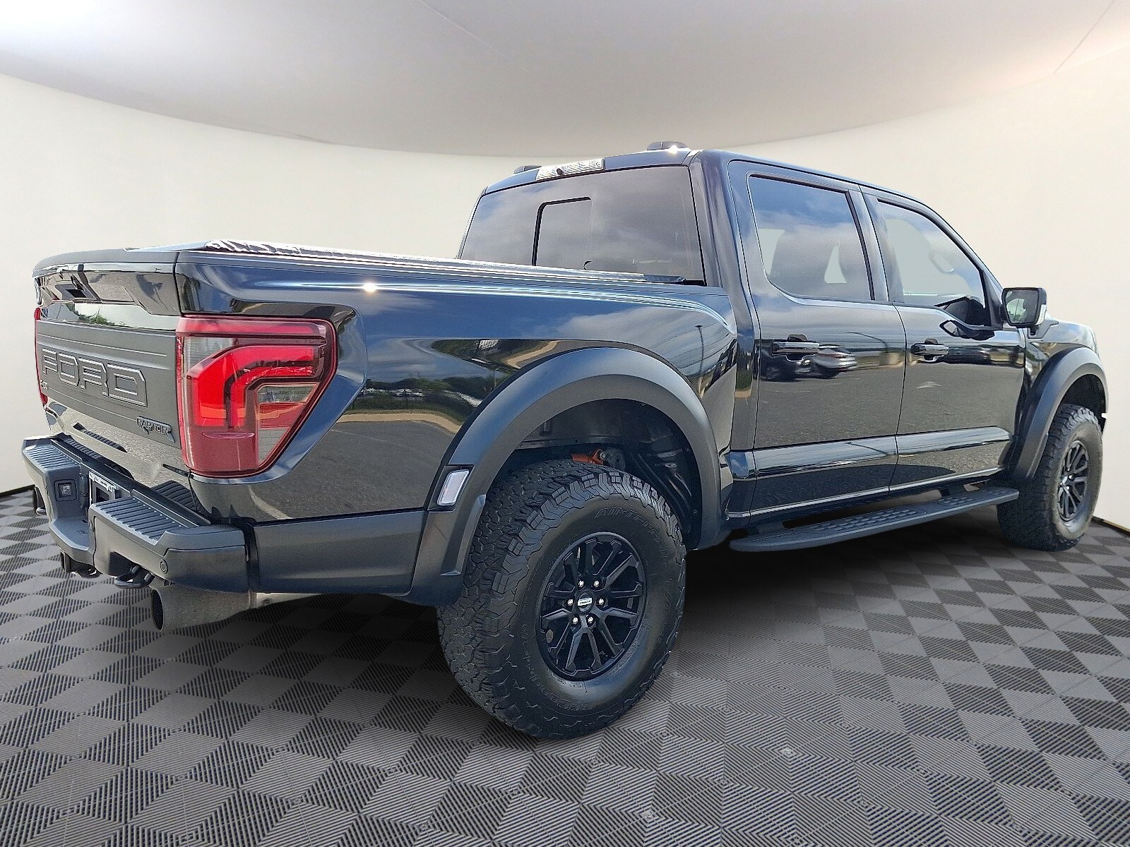 2024 Ford F-150 Raptor photo 4
