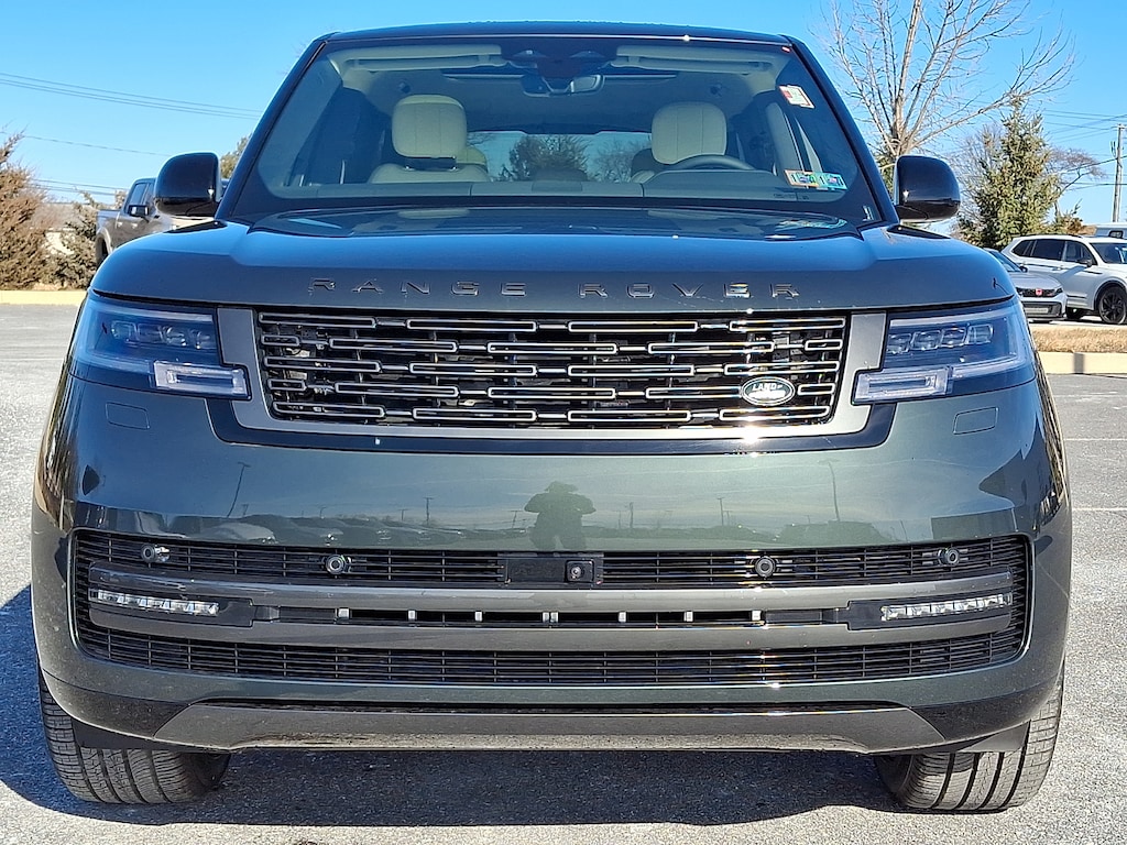 New 2026 Land Rover Range Rover SE SUV