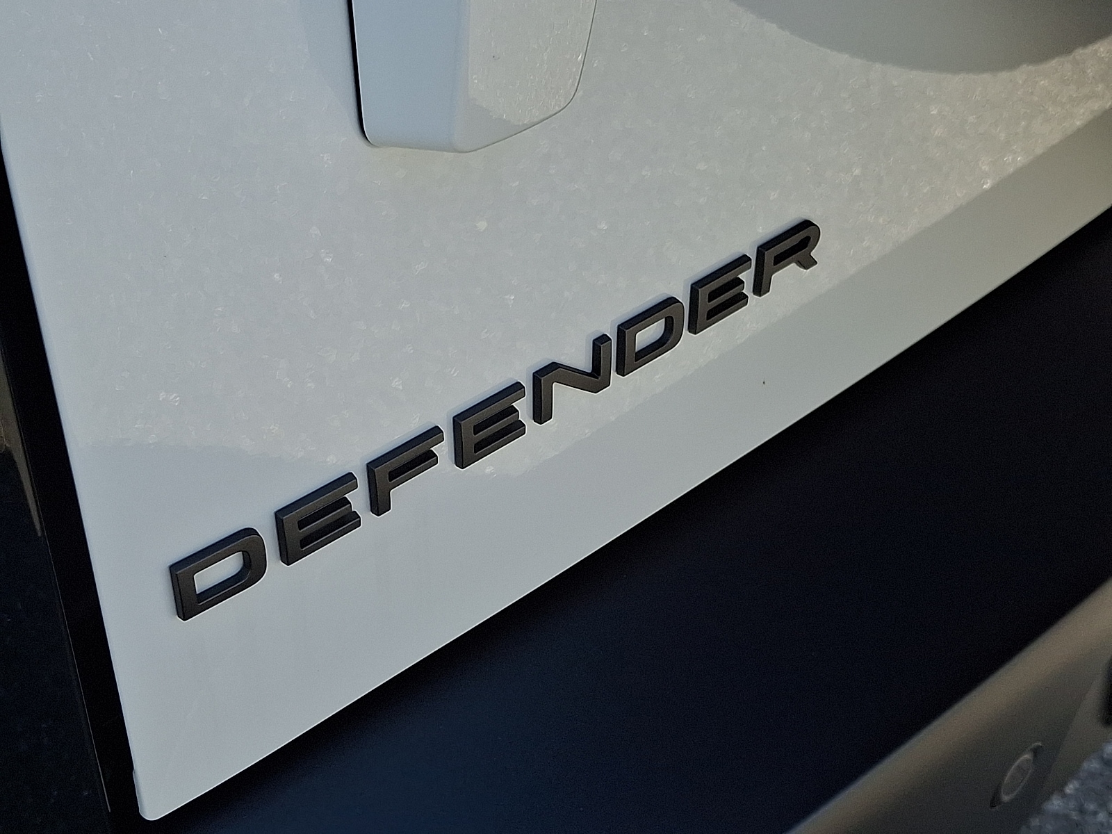 2026 Land Rover Defender X-Dynamic SE - Photo 21