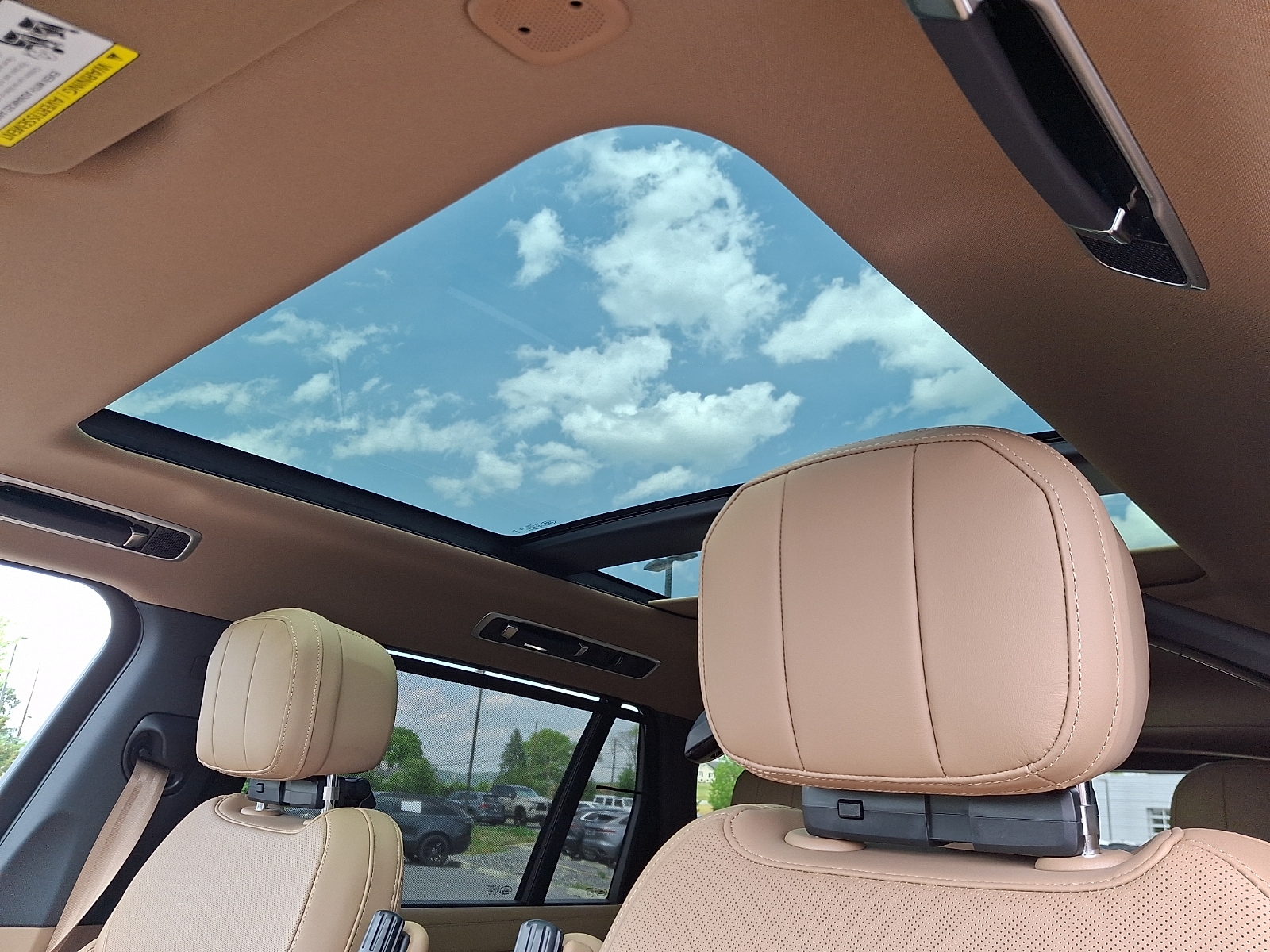2026 Land Rover Range Rover SE - Photo 12