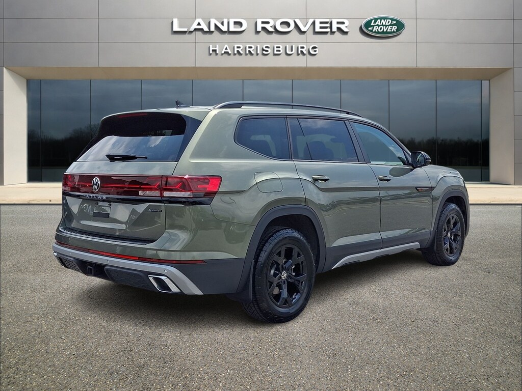 Used 2025 Volkswagen Atlas 2.0T Peak Edition SUV