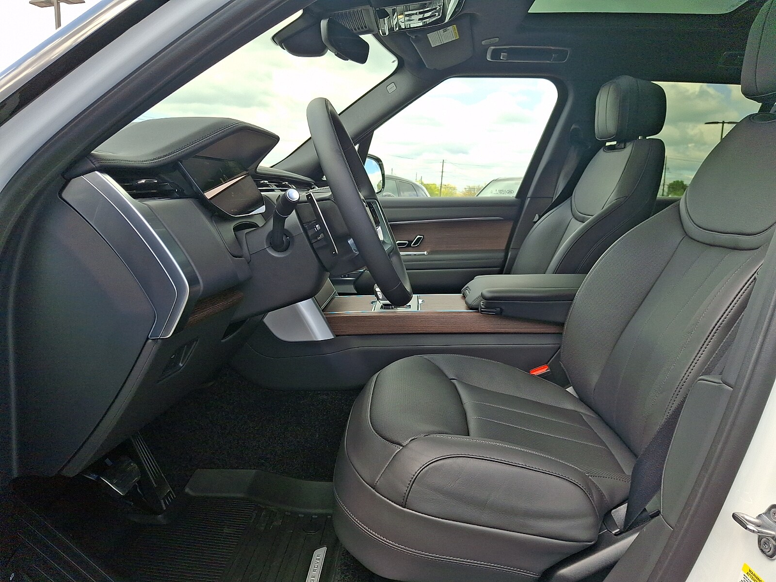 2026 Land Rover Range Rover SE - Photo 11