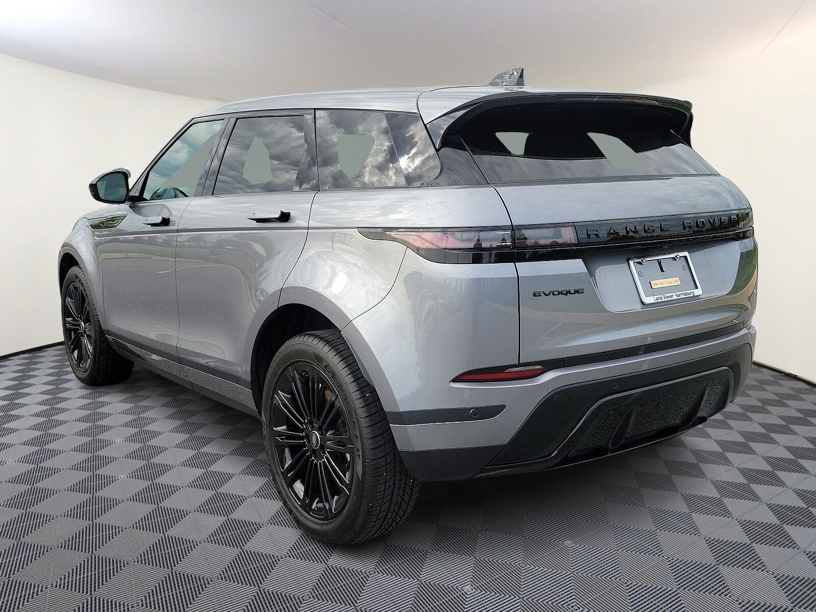 2024 Land Rover Range Rover Evoque S photo 3