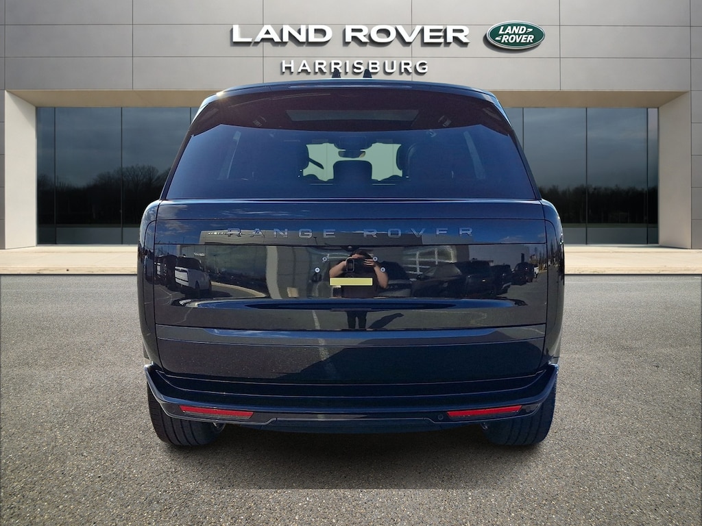 New 2026 Land Rover Range Rover SE SUV