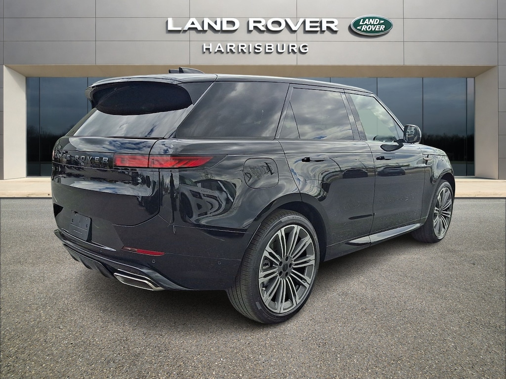 New 2026 Land Rover Range Rover Sport Dynamic SE SUV