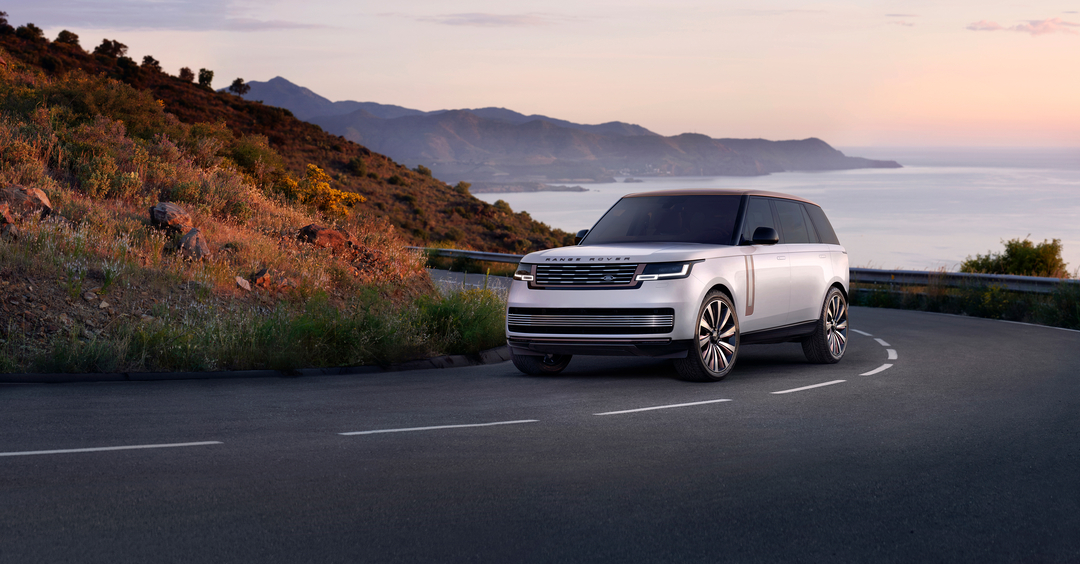Rang Rover in highway