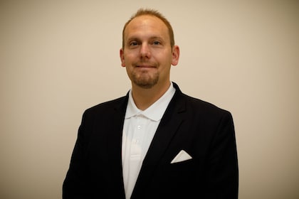 Staff member Chris Cekot from ID_3ae0c3f6ee5d