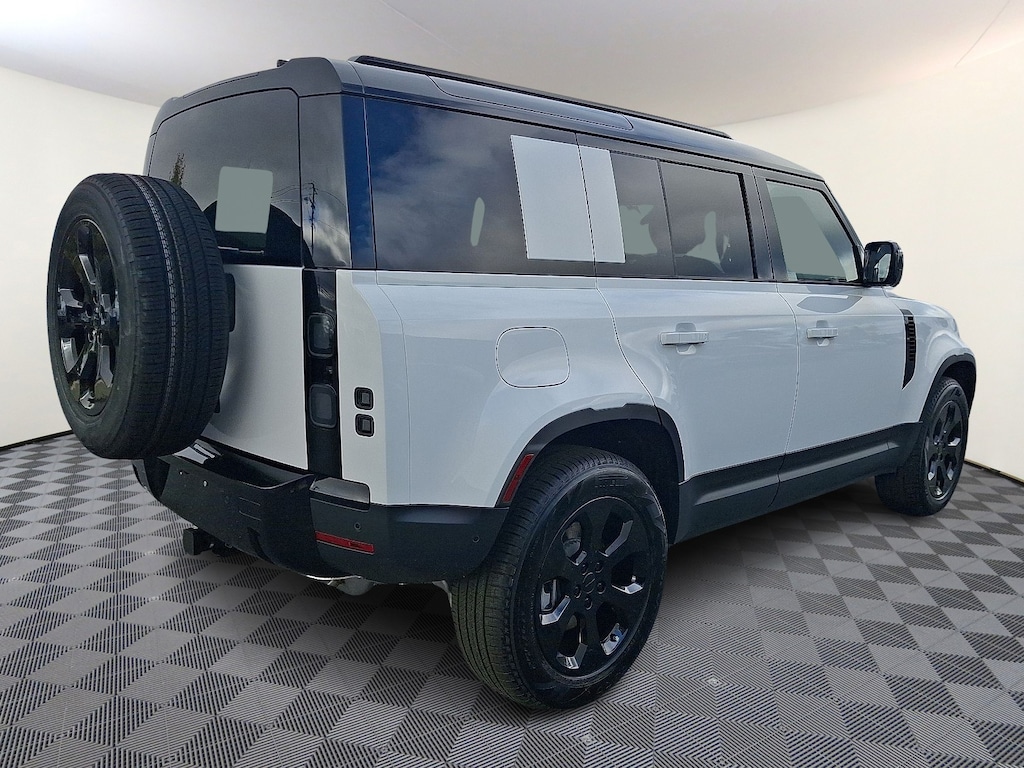 New 2026 Land Rover Defender 110 S 300PS SUV
