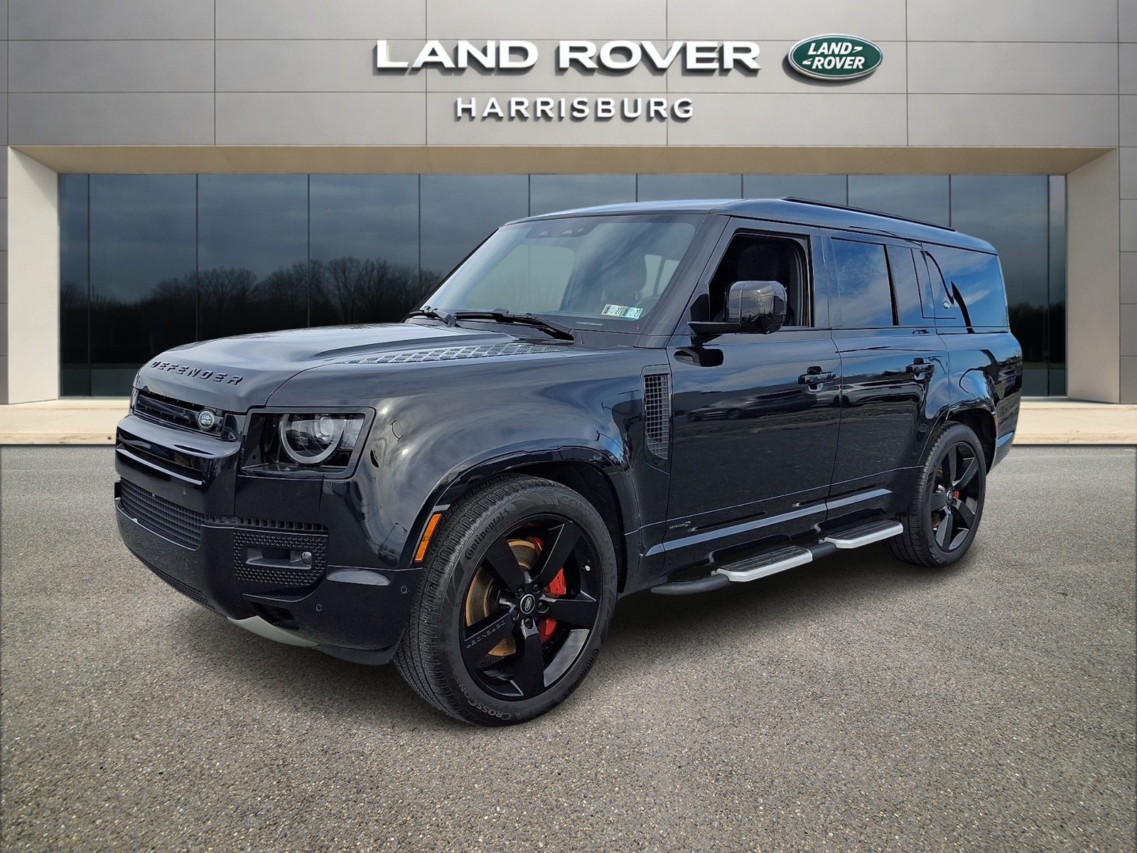 2023 Land Rover Defender X's photo
