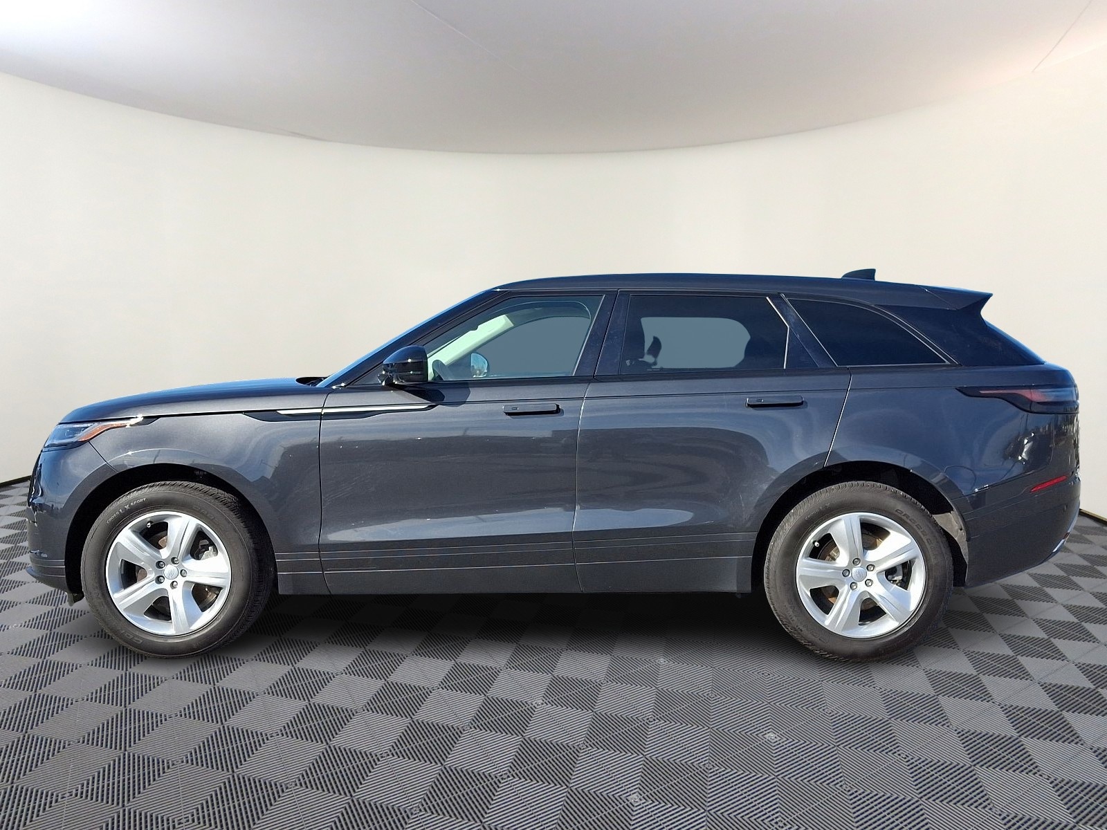 Used 2025 Land Rover Range Rover Velar S with VIN SALYJ2EXXSA392413 for sale in Carlisle, PA