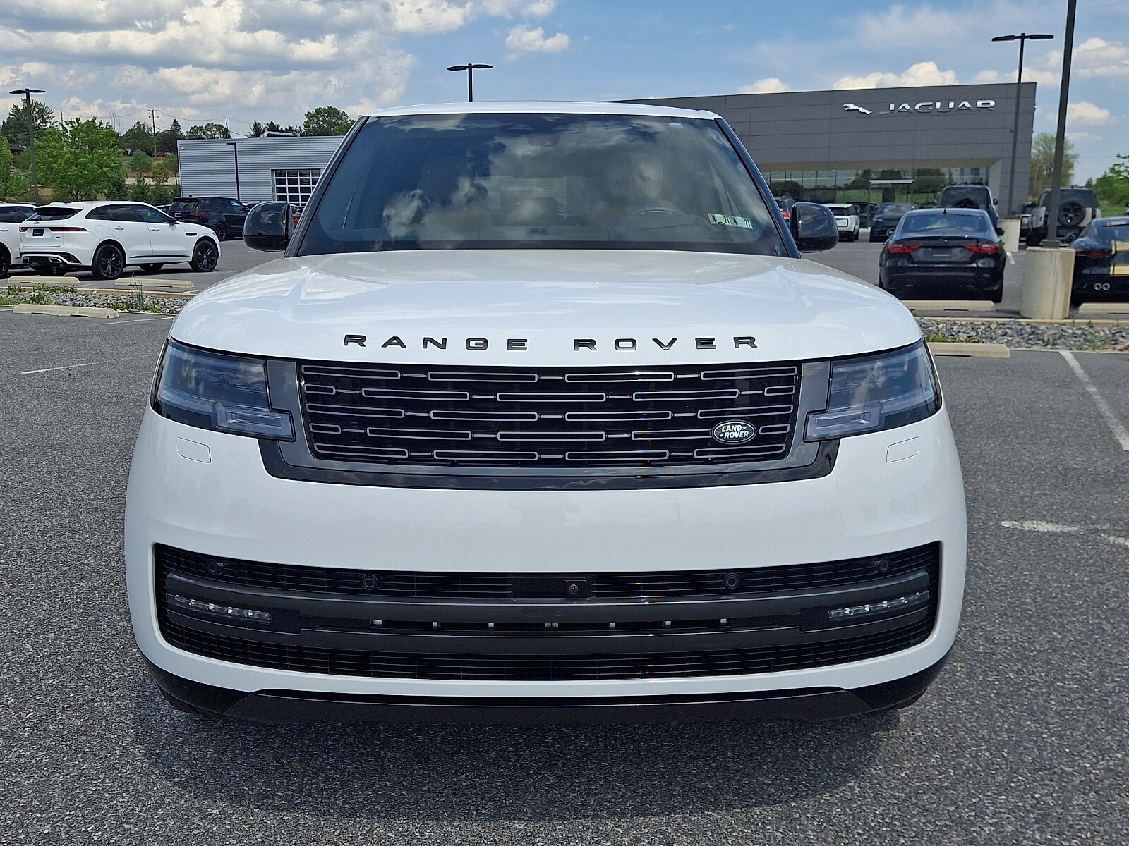 2026 Land Rover Range Rover SE - Photo 6
