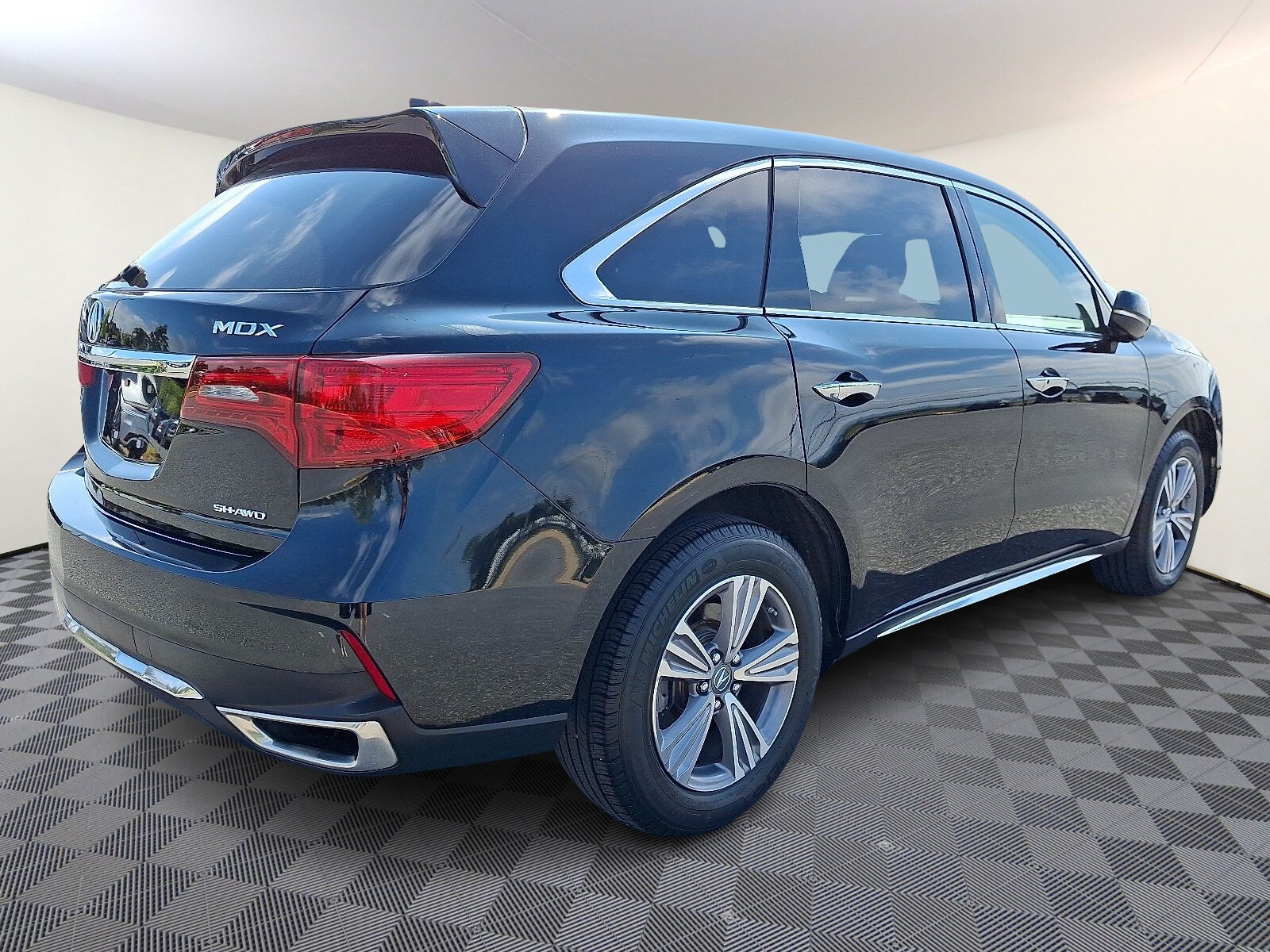 2020 Acura MDX SH-AWD photo 4