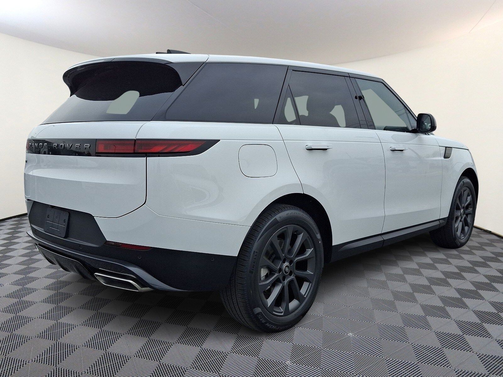 2025 Land Rover Range Rover Sport P360 S photo 4