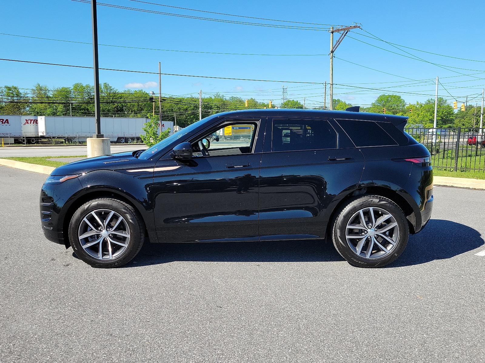 Used 2024 Land Rover Range Rover Evoque Dynamic SE with VIN SALZL2FX4RH234101 for sale in Carlisle, PA