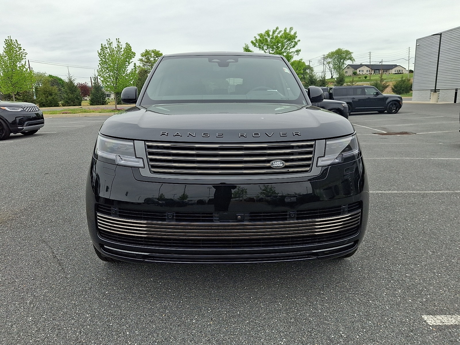 2026 Land Rover Range Rover SV - Photo 6