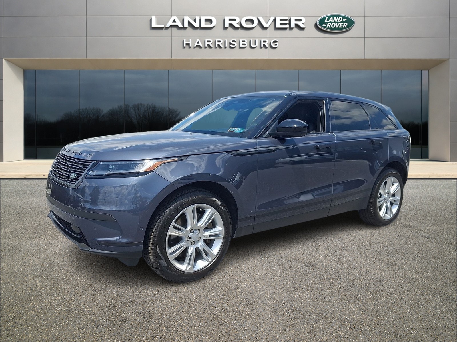 2026 Land Rover Range Rover Velar P250 S's photo