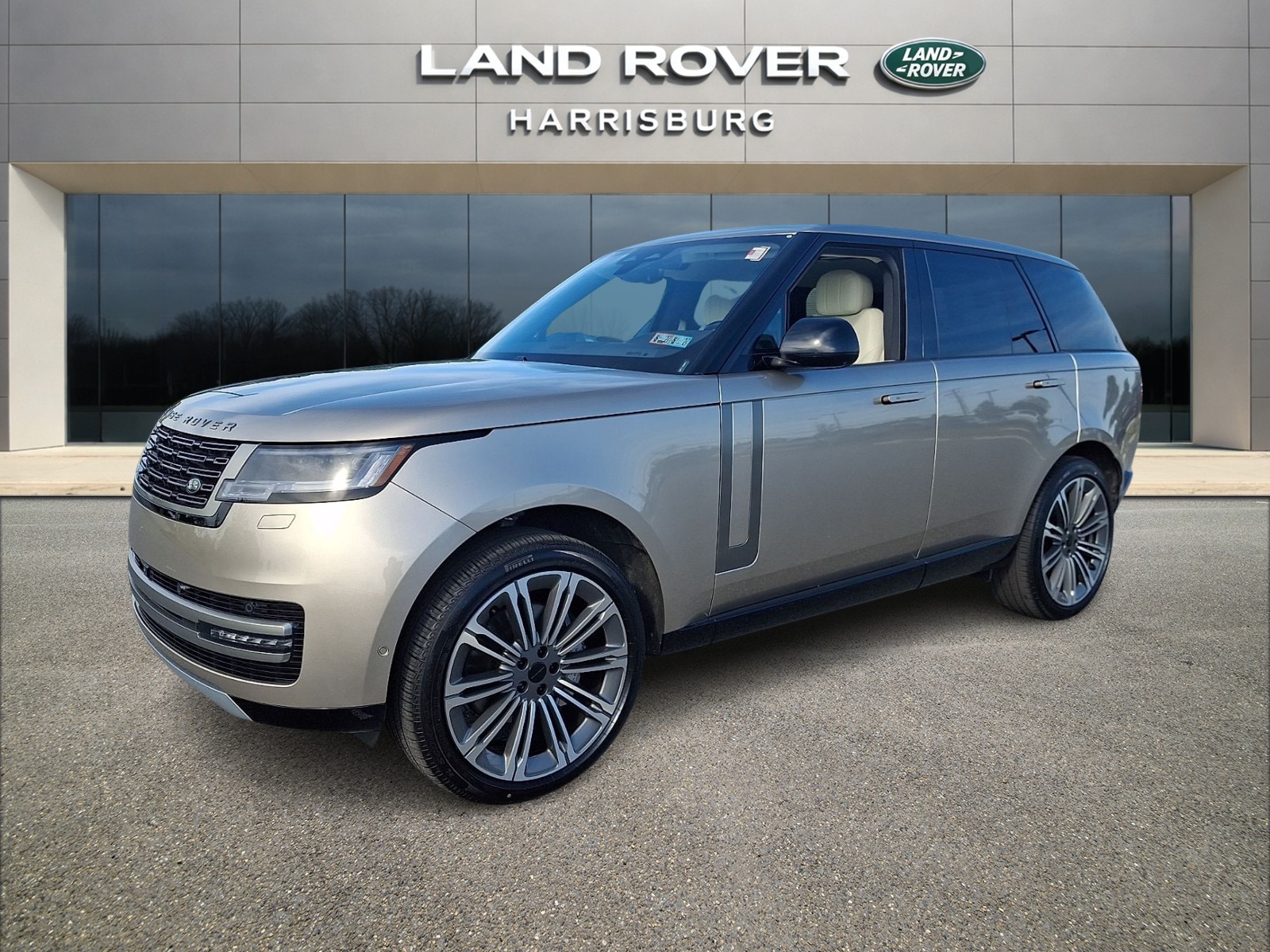 2026 Land Rover Range Rover 3.0 SE SWB's photo