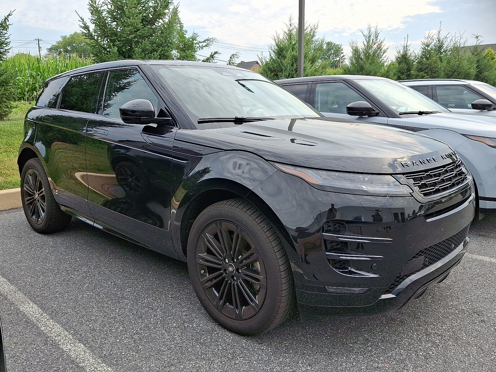 2025 Land Rover Range Rover Evoque Dynamic SE photo 4