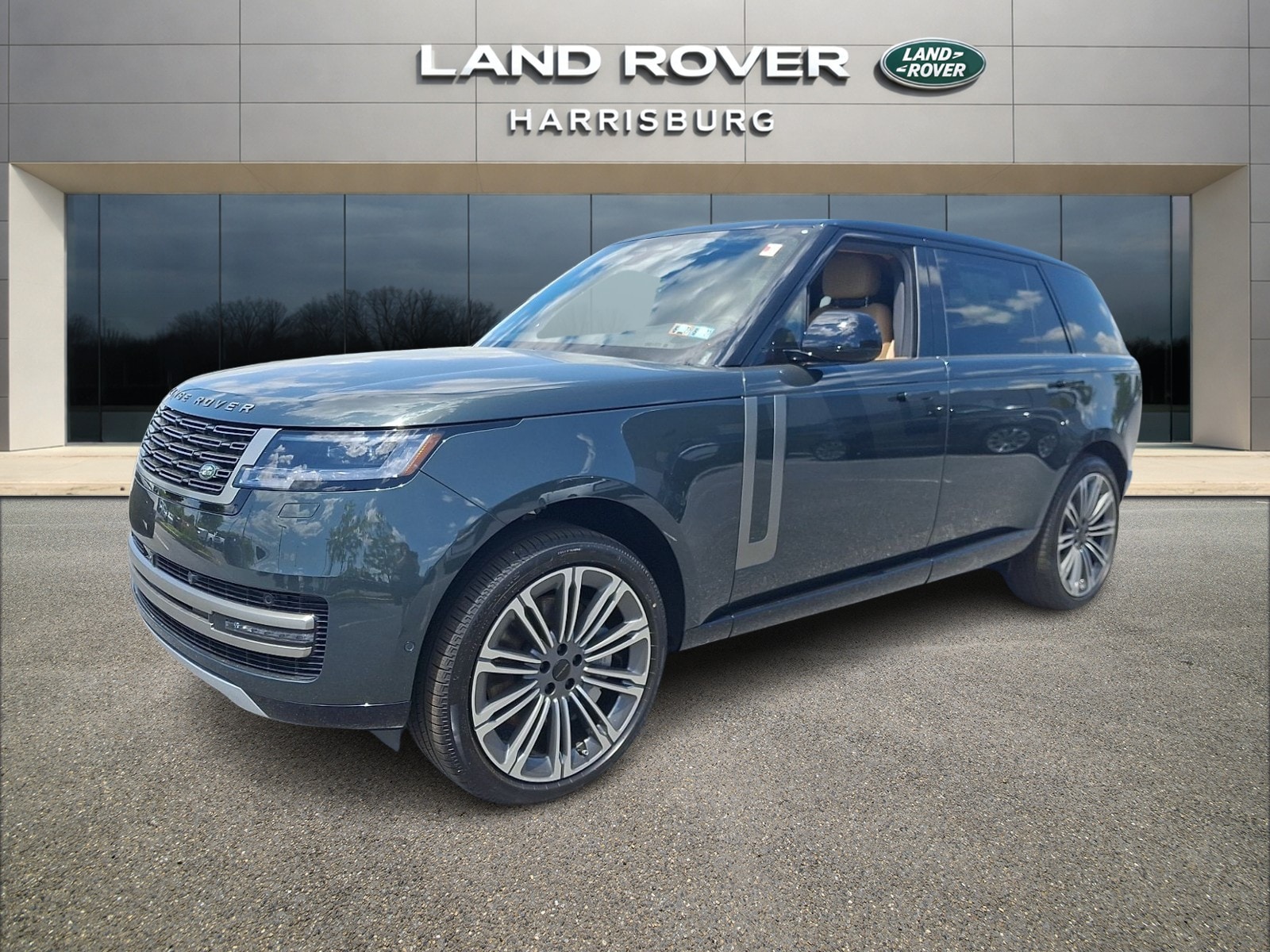 2026 Land Rover Range Rover 4.4 SE LWB 7's photo