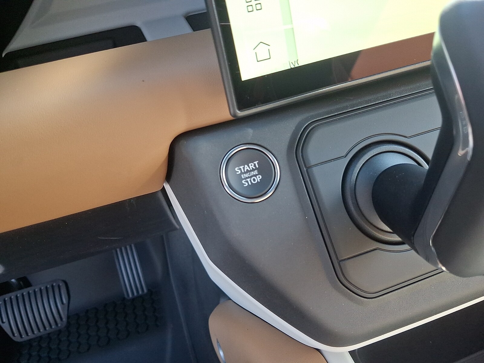 2026 Land Rover Defender X-Dynamic SE - Photo 18