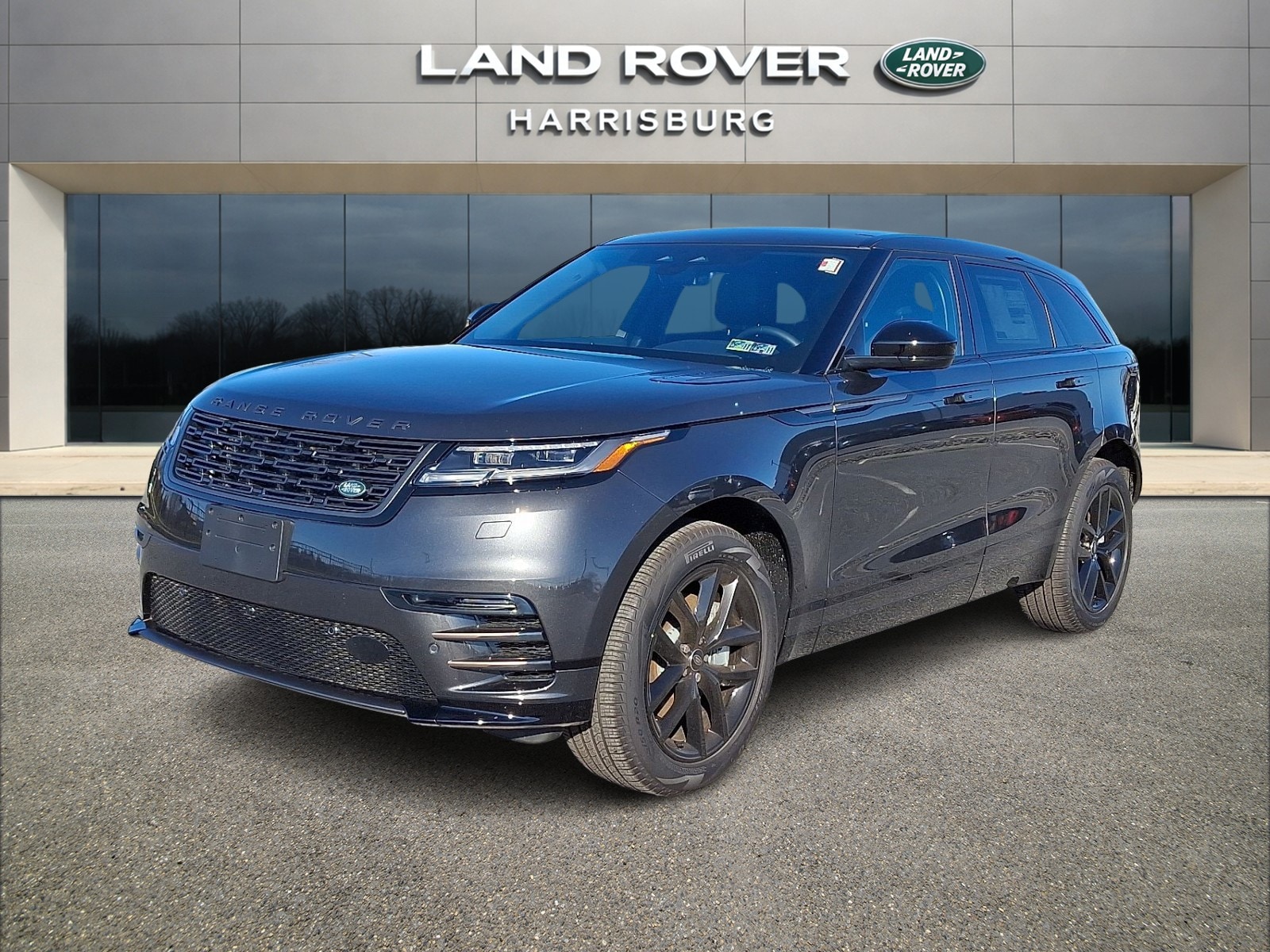 2025 Land Rover Range Rover Velar Dynamic SE