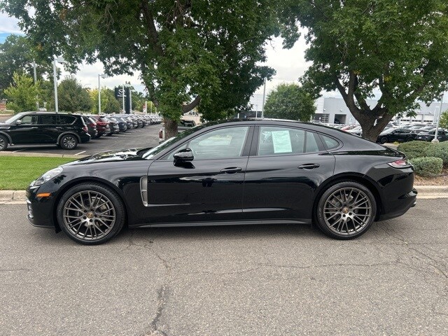 2022 Porsche Panamera 4 Platinum photo 2
